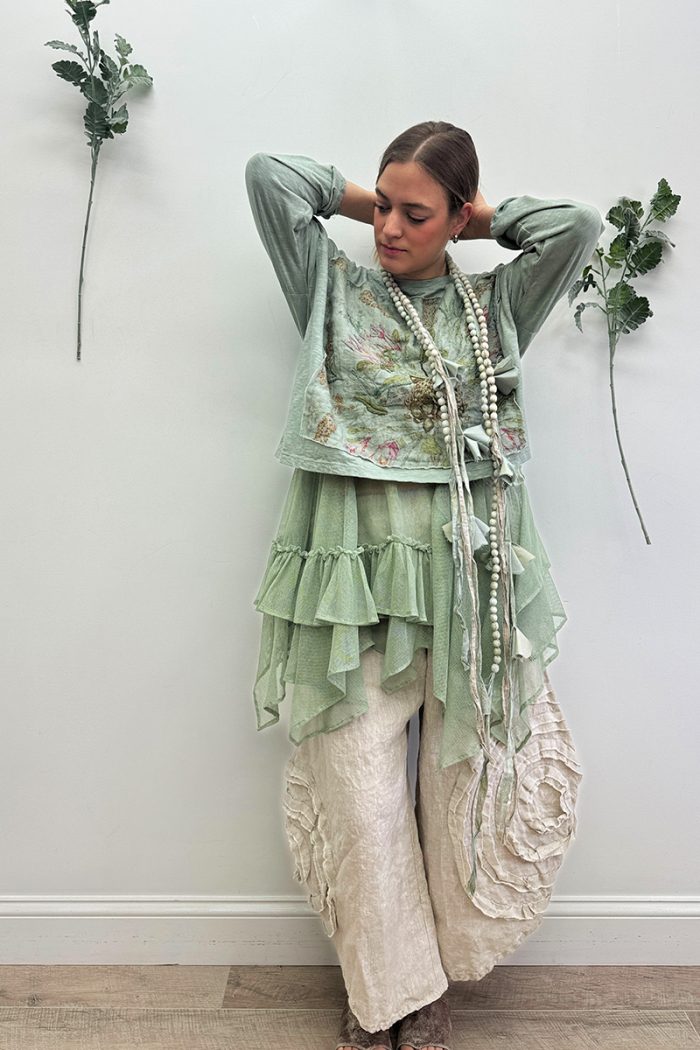 Crop Protea T-Shirt Long Sleeve - Image 5