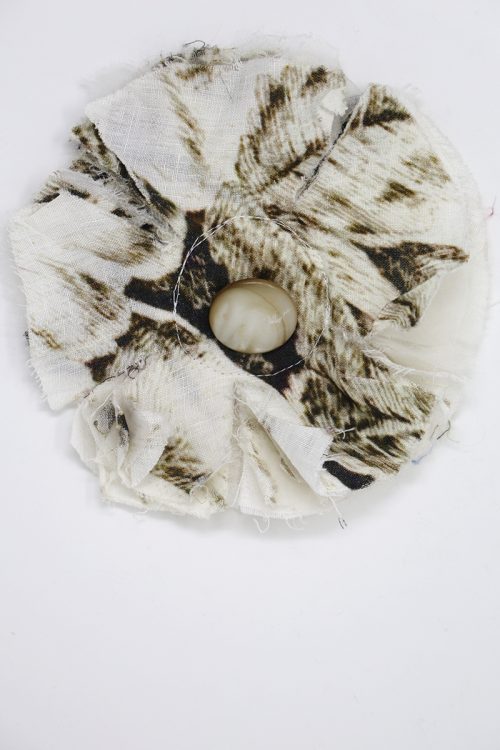 Large Cornflower Pin in White Old Roses