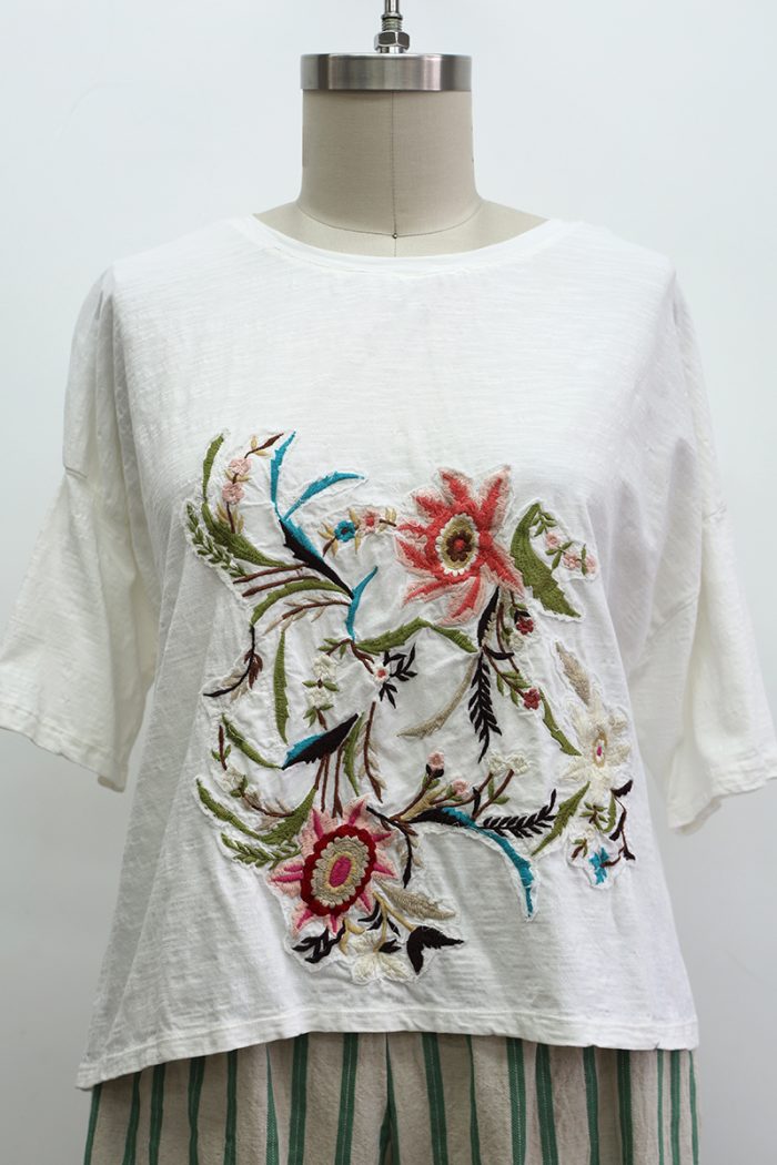 Crop Embroidered Flowers T-Shirt Short Sleeve - Image 2