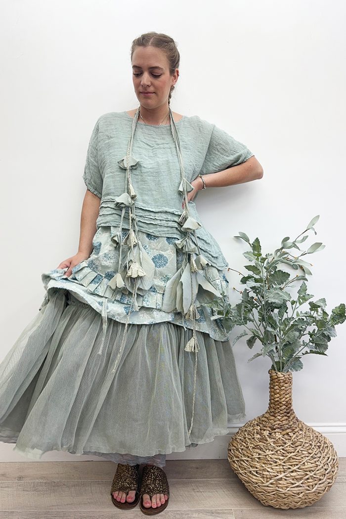 Foundation Skirt