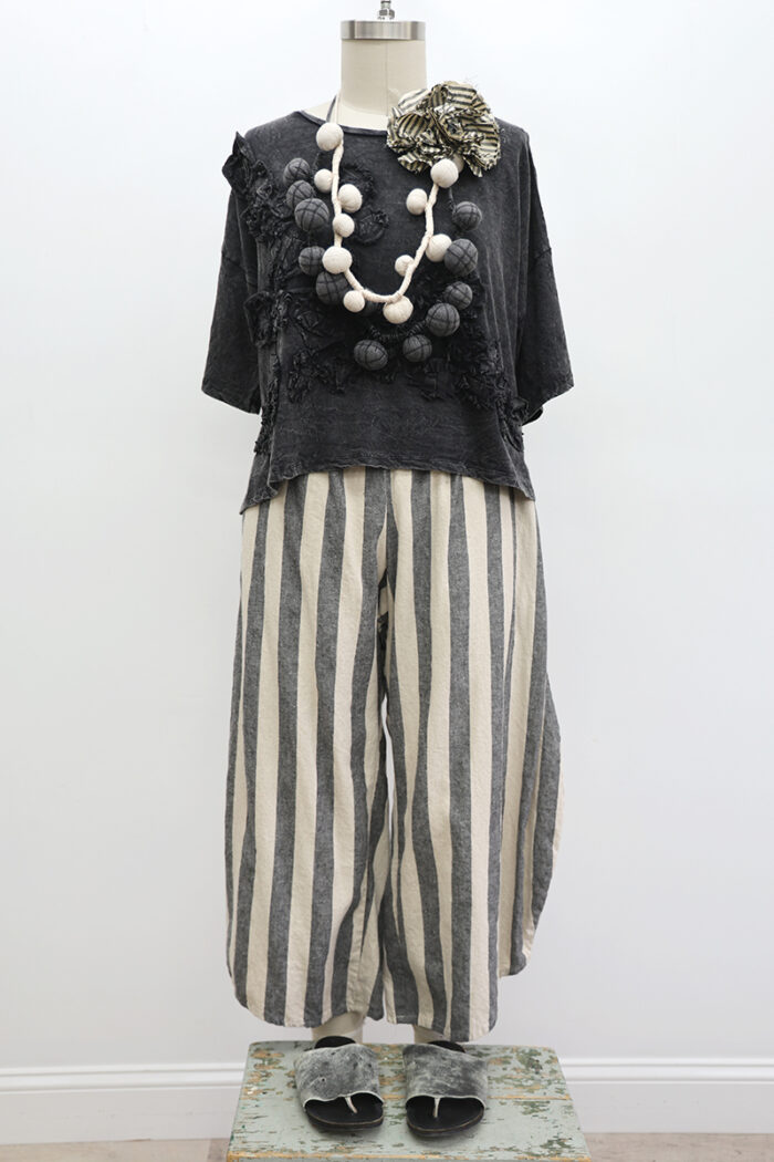 Anemone Crop T-Shirt Short Sleeve - Image 3