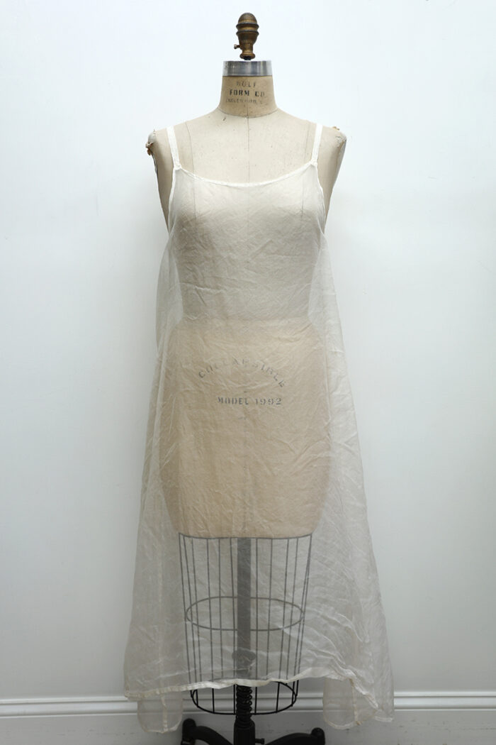 Plain Slip - Image 2