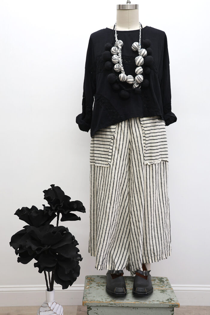 Crop Daphne T-Shirt Long Sleeve - Image 3