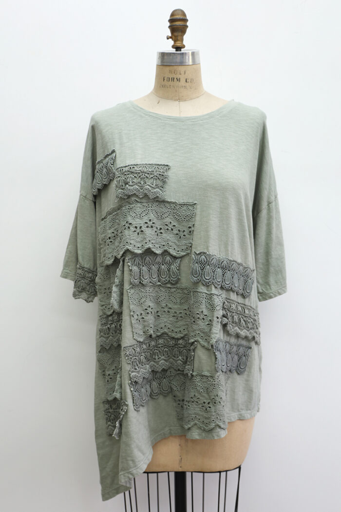 Bridgerton T-Shirt Short Sleeve - Image 2
