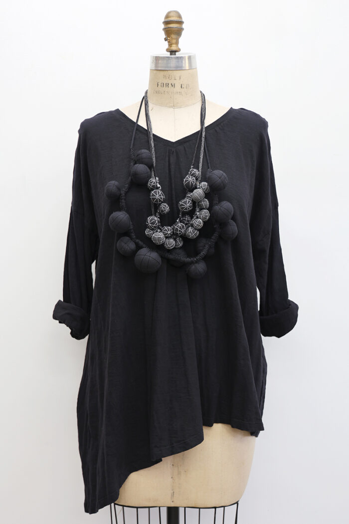 V-Neck T-Shirt Long Sleeve