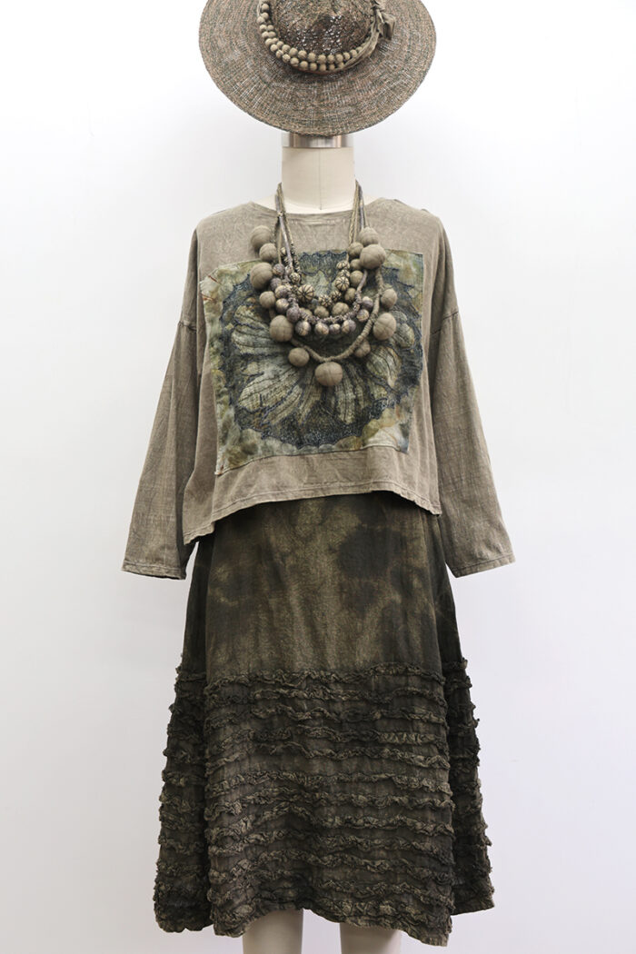 Pod T-shirt Crop Long Sleeve - Image 3