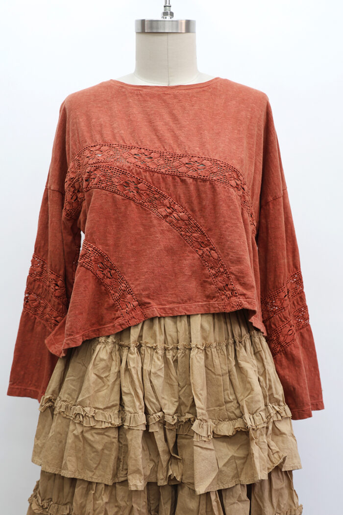 Crop Daphne T-Shirt Long Sleeve - Image 2