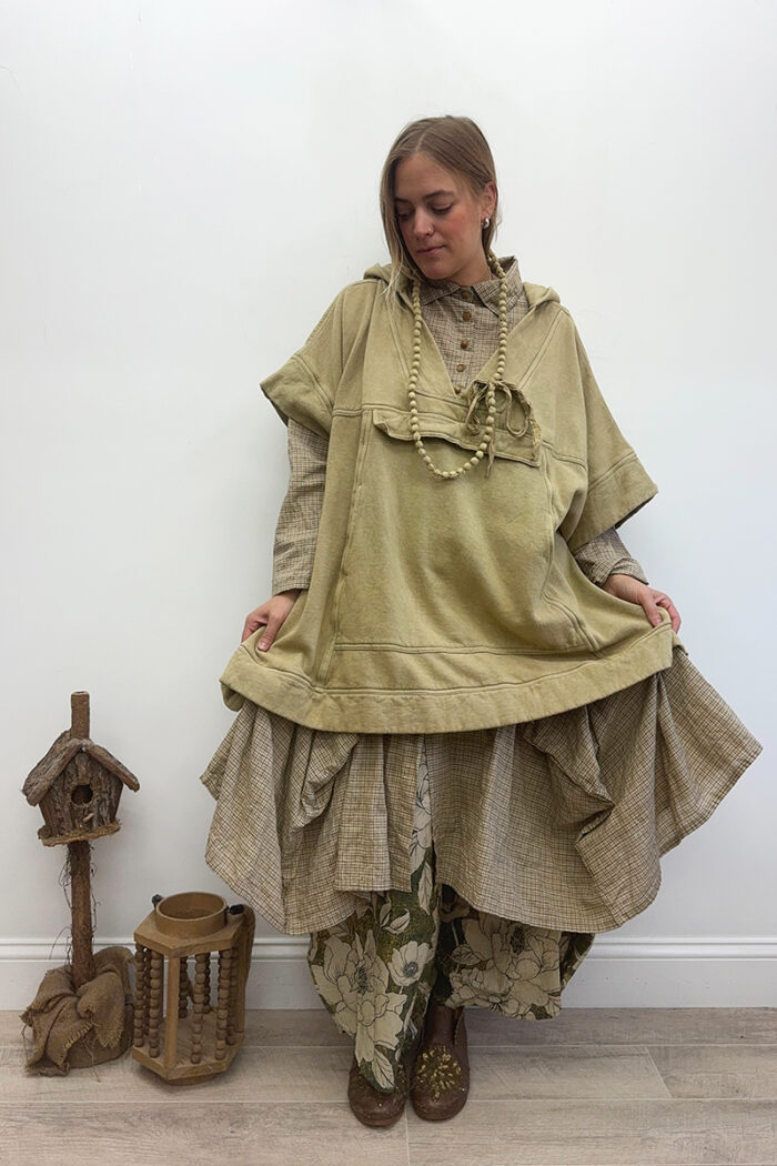Poncho - Image 4
