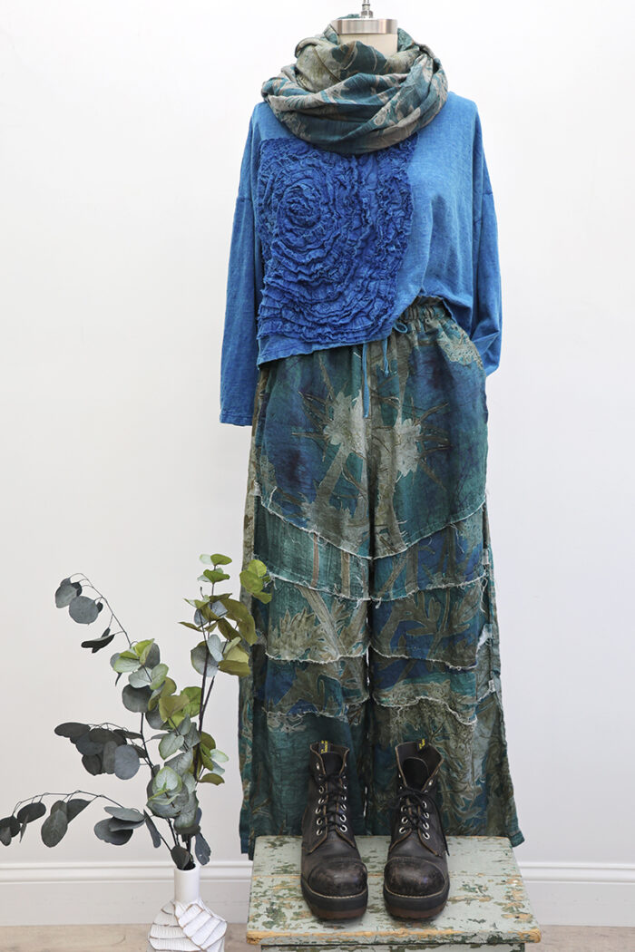 Crop Cabbage Rose T-Shirt Long Sleeve - Image 2